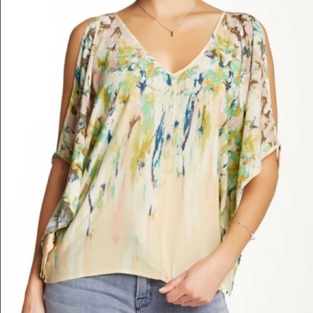 NWOT Love Stitch Cold Shoulder Top - size M